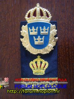 Sweden - hat badge & inspector rank.jpg