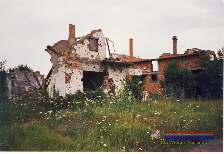 Untitled-Scanned-11.jpg