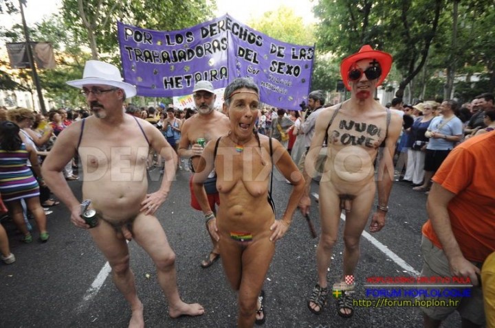1373230747-madrid-gay-pride-festivities-2013_2233831.jpg