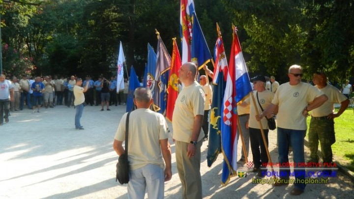 3. mimohod hrvatskih branitelja 2015 006.JPG