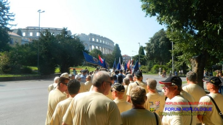 3. mimohod hrvatskih branitelja 2015 054.JPG